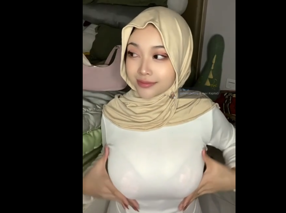 Shei aka Sheii Konten Eksklusif 100 mie Ayam! WOW BASAH BASAHAN!